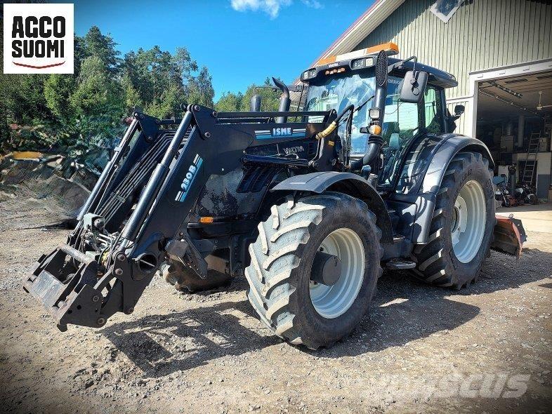 Valtra T213 VERSU Traktorer