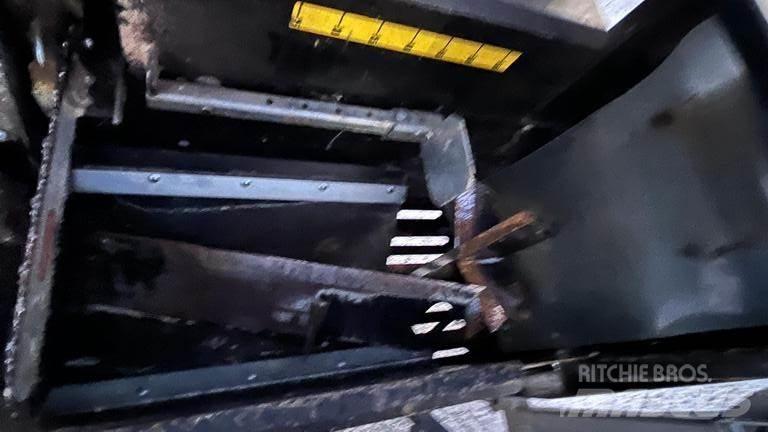Piko M30 Vedklyvar och vedkapar