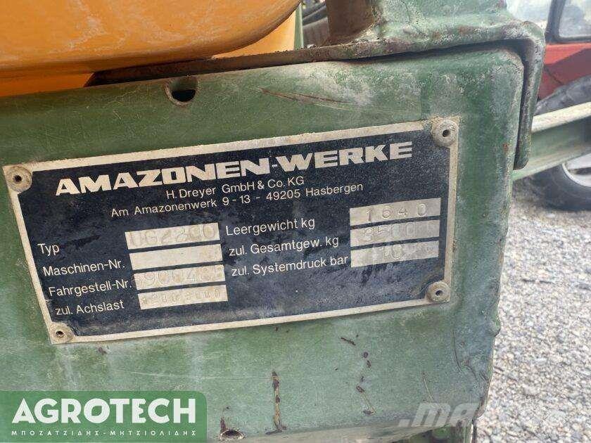Amazone UG 2200 Traktorer