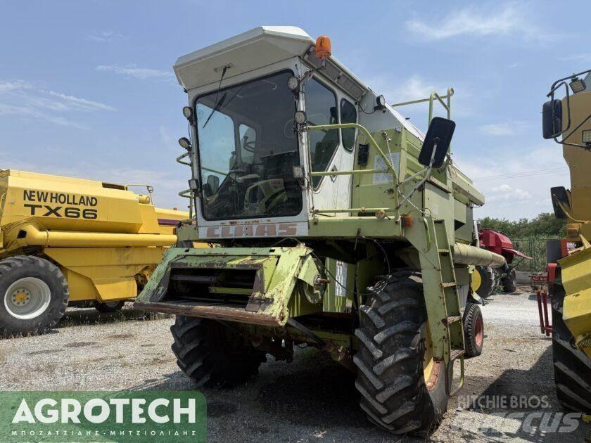 CLAAS Dominator 96 Traktorer