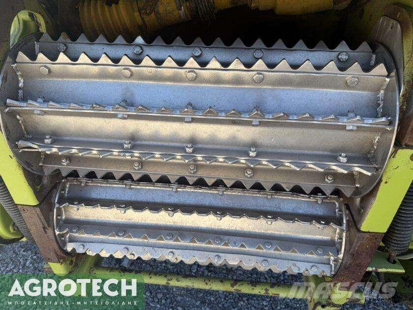 CLAAS JAGUAR 890 Traktorer