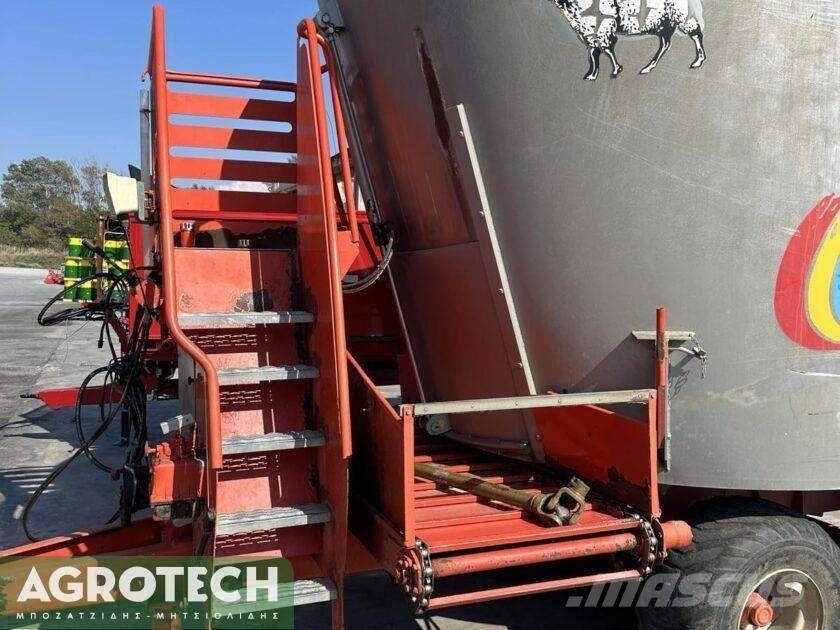 Comag  Traktorer