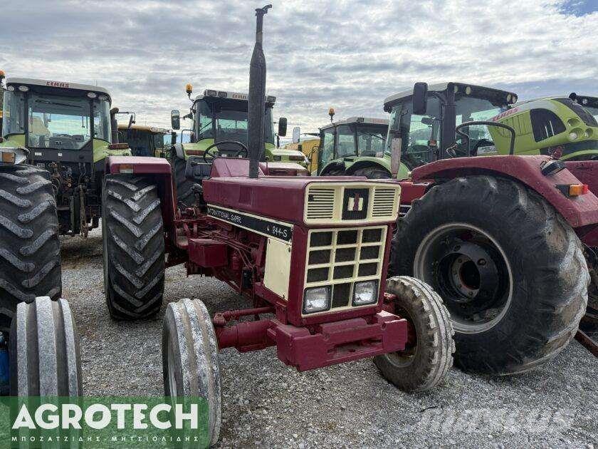 International 844s Traktorer