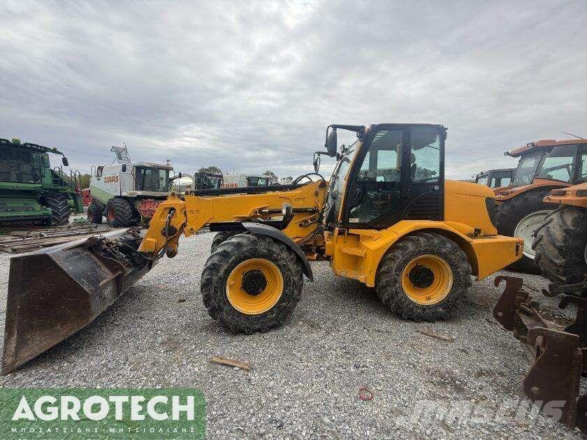 JCB TM 300 Traktorer
