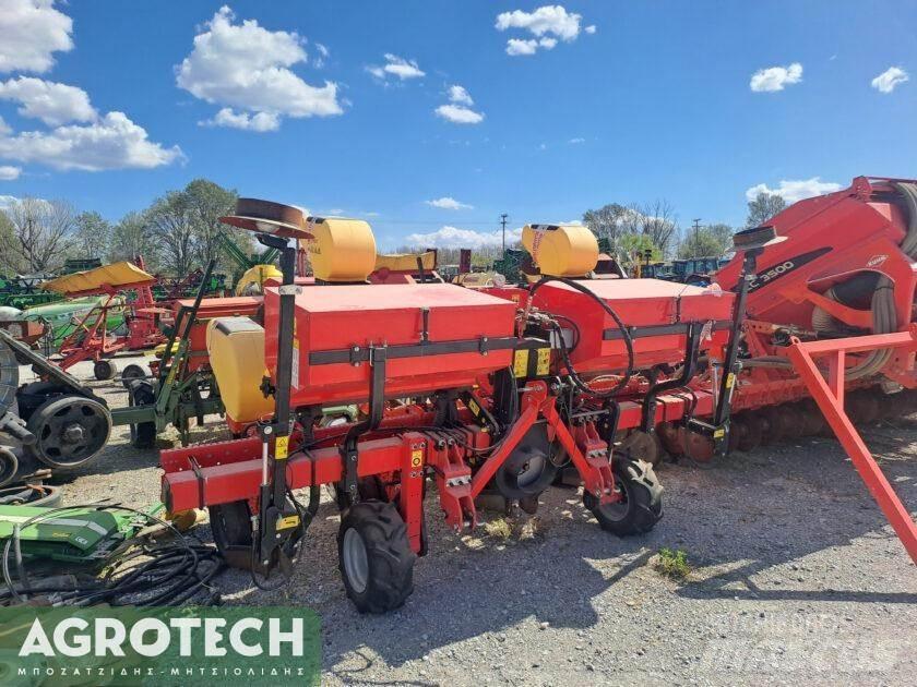 MaterMacc MS 8200 Traktorer