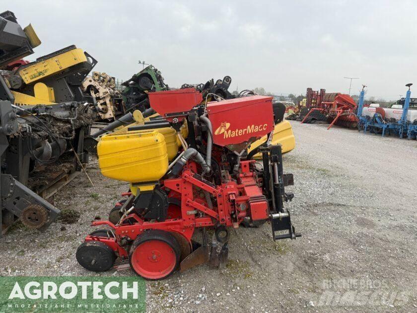 MaterMacc MS 8200 Traktorer