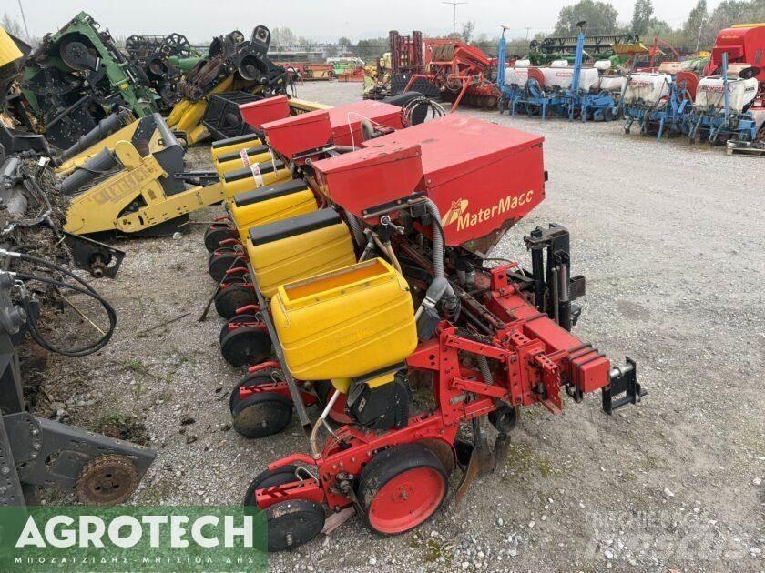 MaterMacc MS 8200 Traktorer