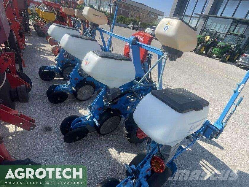 Monosem NG Plus 4 Traktorer