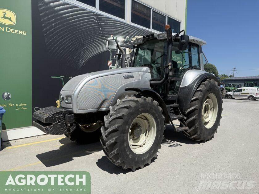 Valtra T120-4 Traktorer