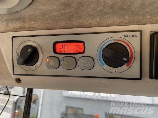 Valtra S374 Traktorer
