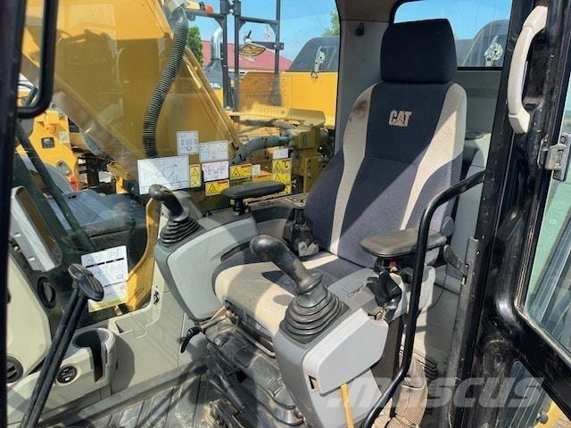 CAT 320EL Bandgrävare