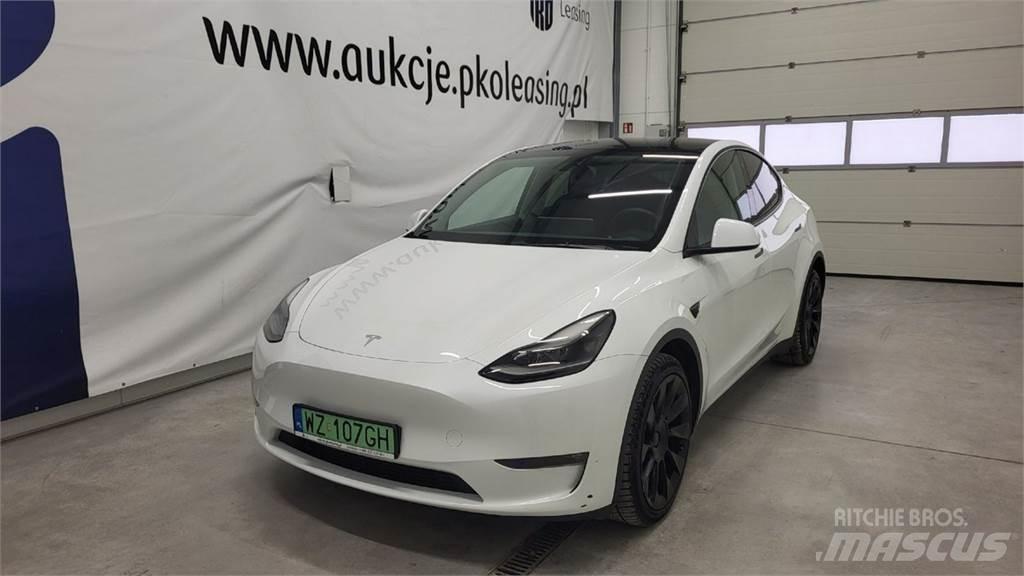 Tesla Y Personbilar