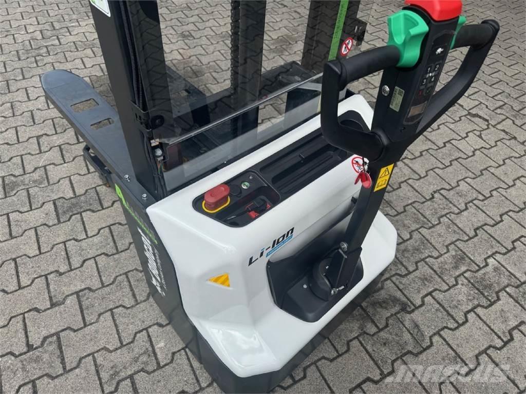 Bobcat LSM12N-7 i Staplare-led