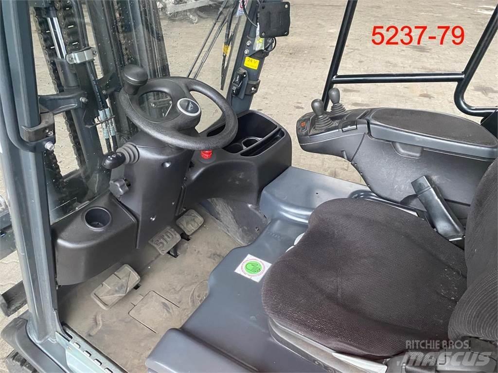 Linde E 18 L 02 EVO Elmotviktstruckar