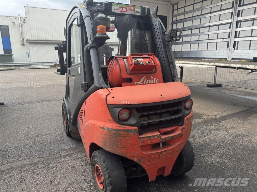 Linde H 30 T Gasolmotviktstruckar