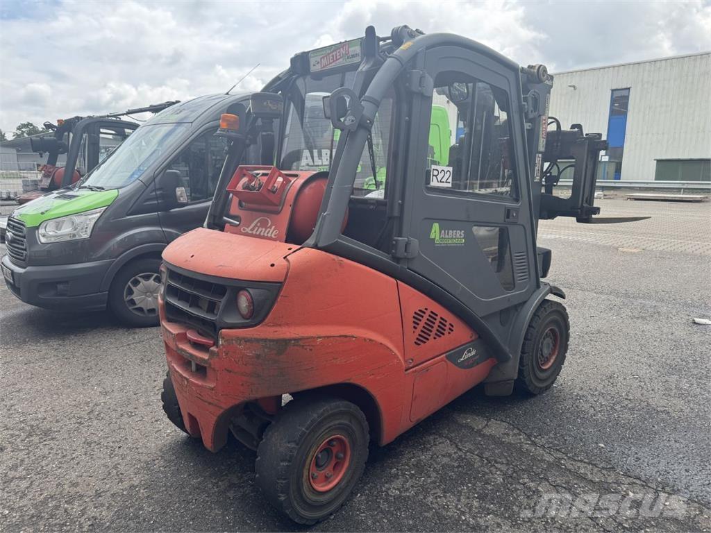 Linde H 30 T Gasolmotviktstruckar