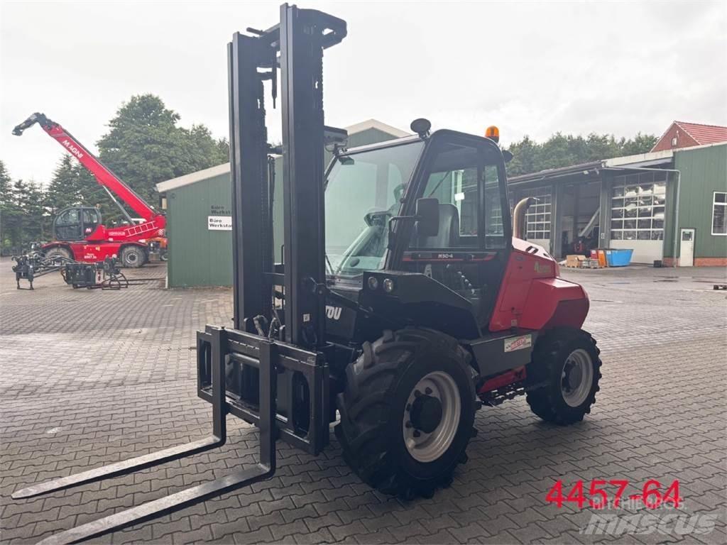 Manitou M 30 - 4 Terrängtruck