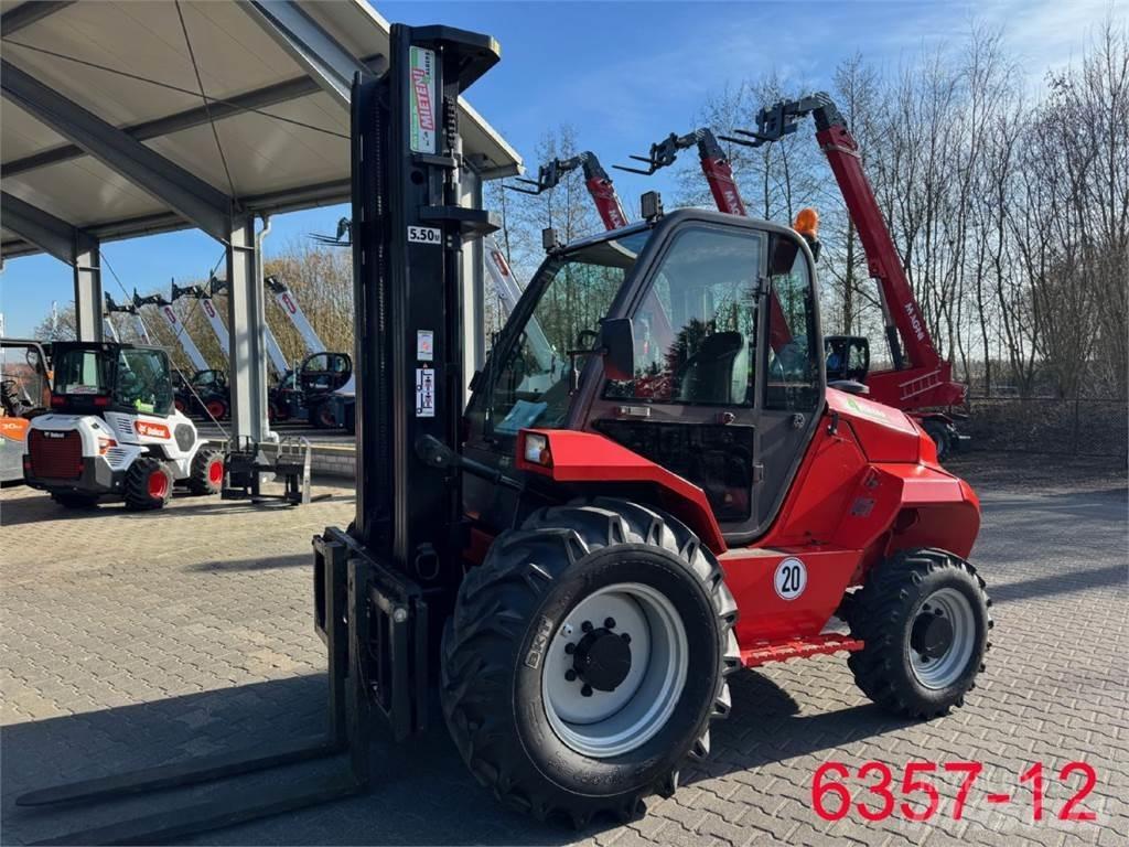 Manitou M 30 - 4 Terrängtruck