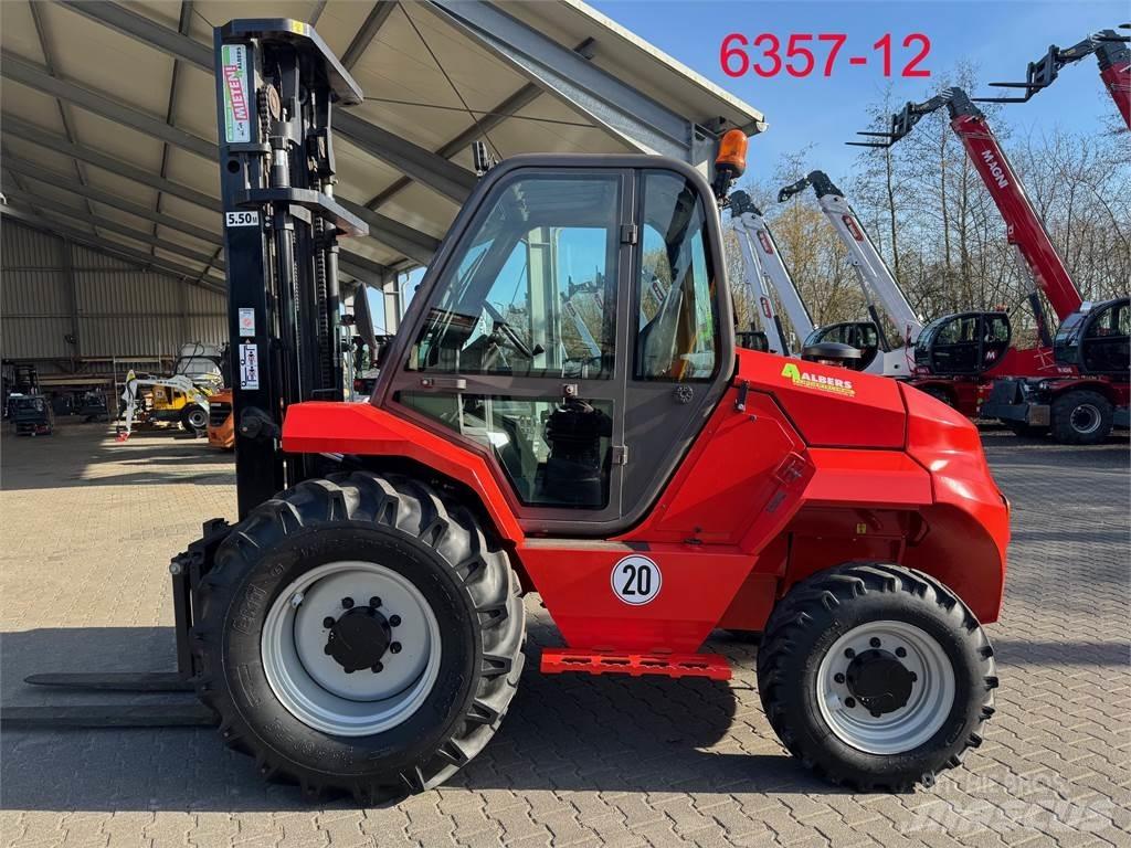Manitou M 30 - 4 Terrängtruck
