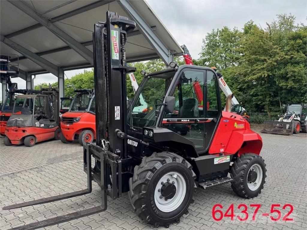 Manitou M 30 - 4 Terrängtruck