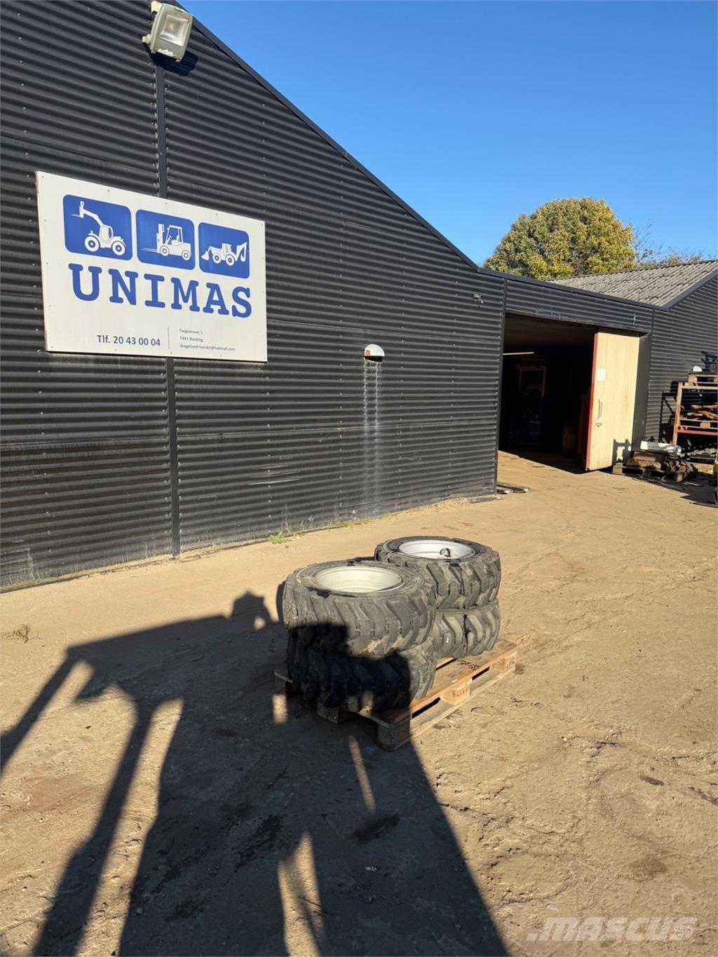  10-16.5 Däck, hjul och fälgar