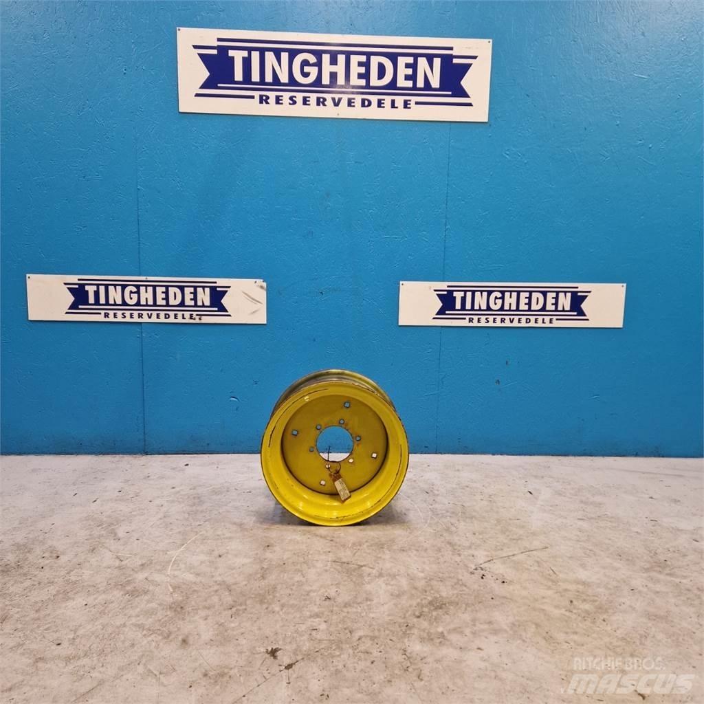  16 WH8Lx16 Däck, hjul och fälgar