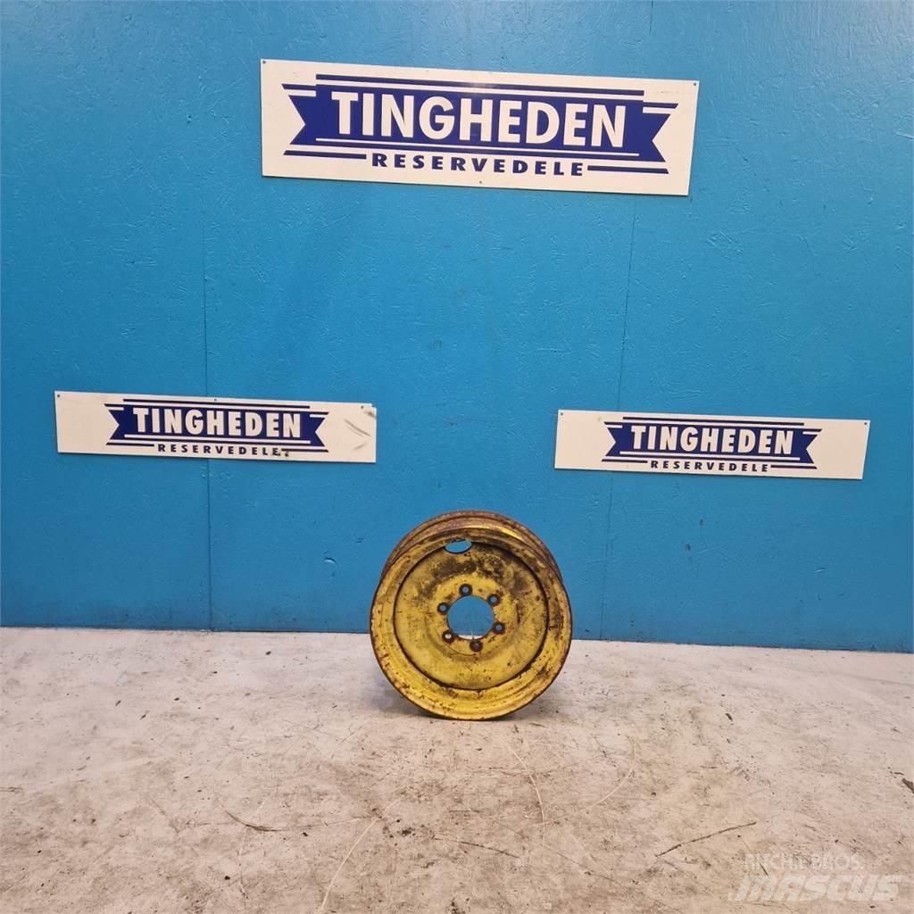  18 5.50FX18 Däck, hjul och fälgar