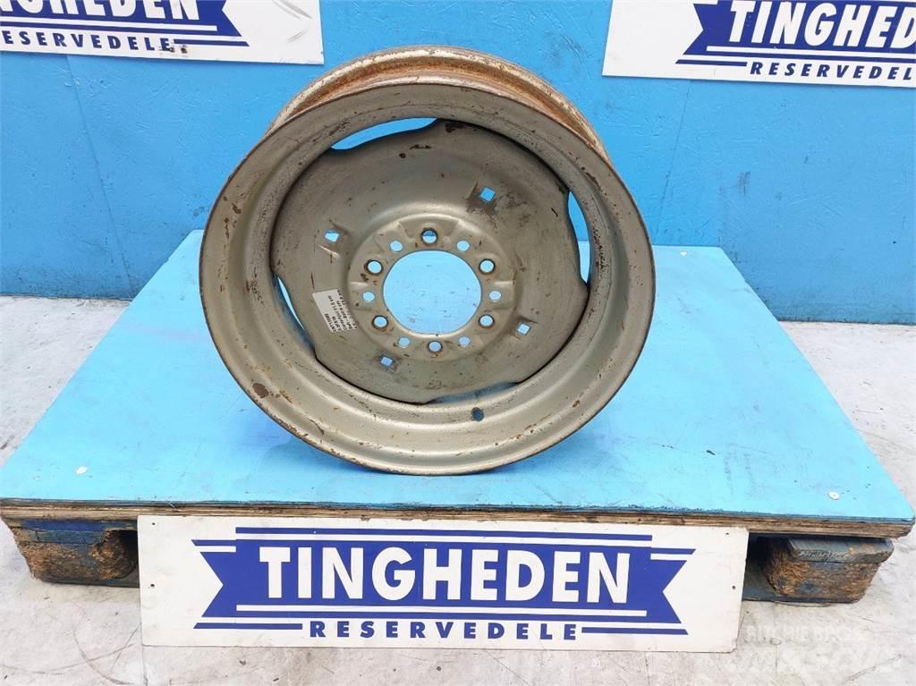  18 5.5FX18 Däck, hjul och fälgar