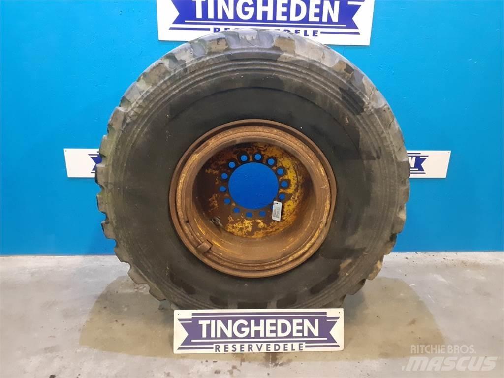  25 20.5R25 Däck, hjul och fälgar