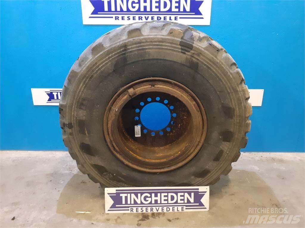  25 20.5R25 Däck, hjul och fälgar