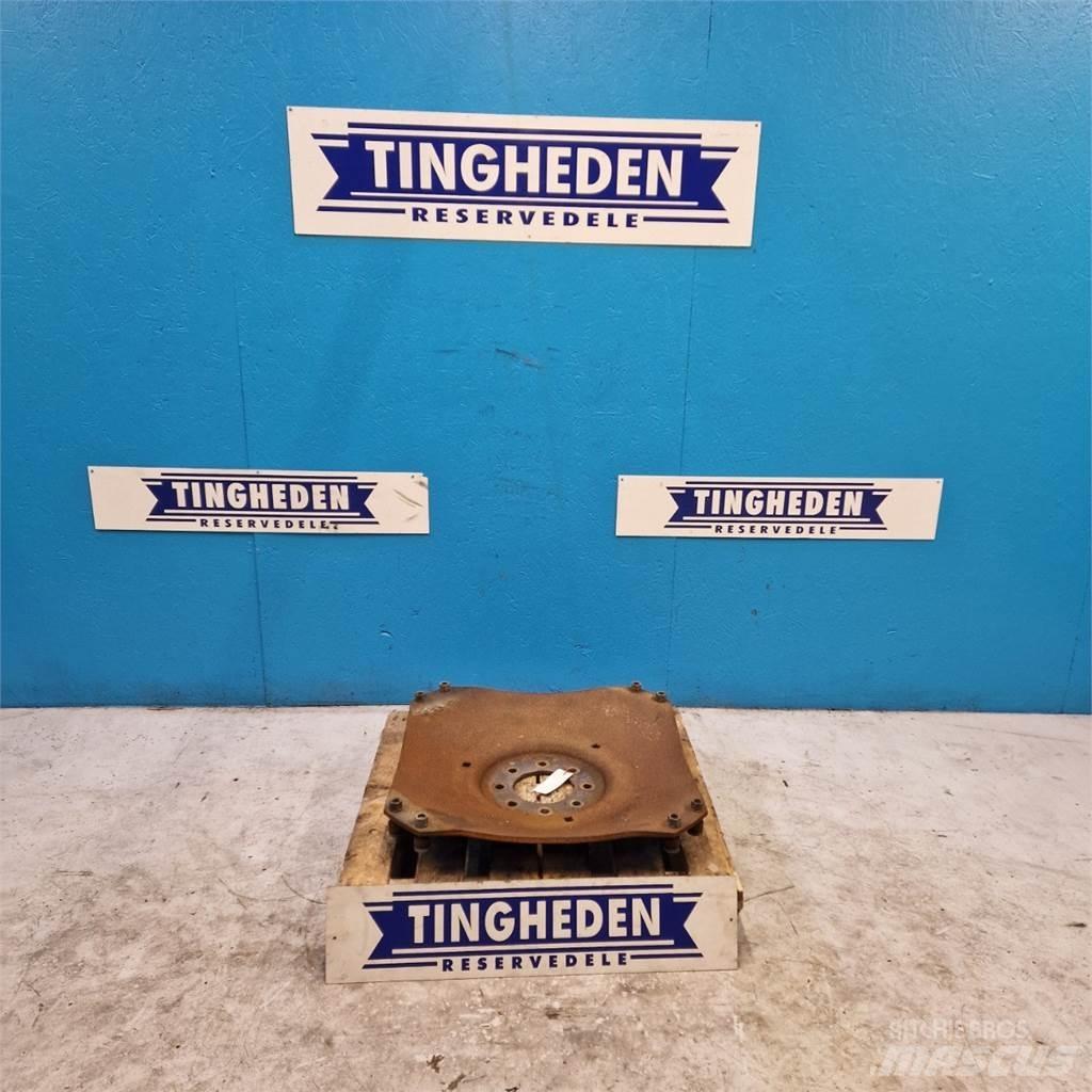  38 Fælgplade Däck, hjul och fälgar