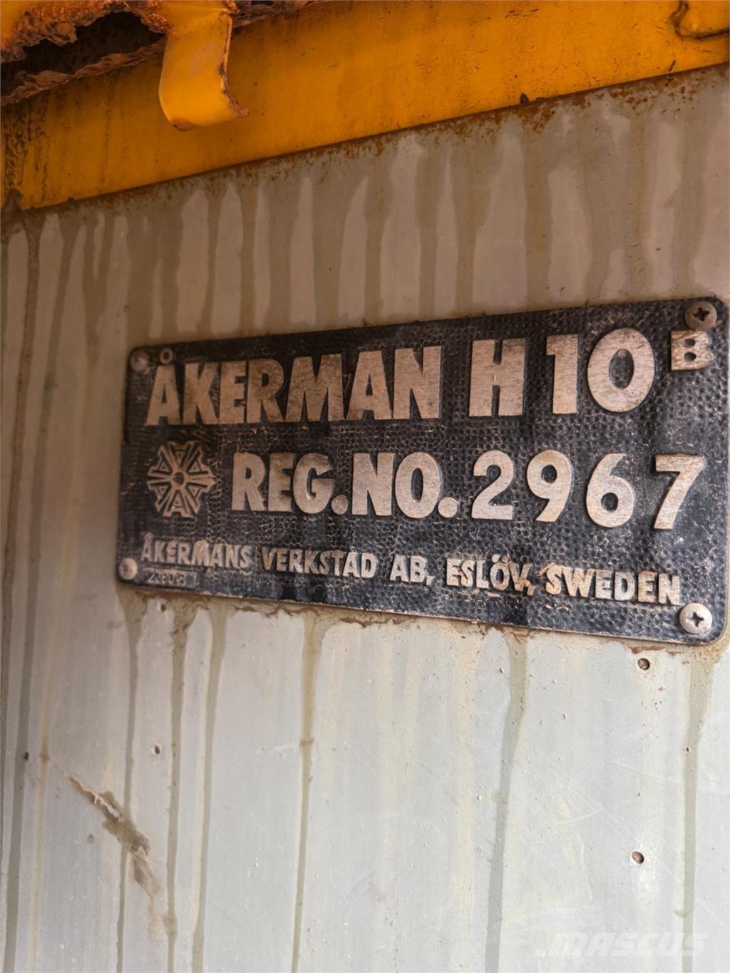 Åkerman H10B Bandgrävare