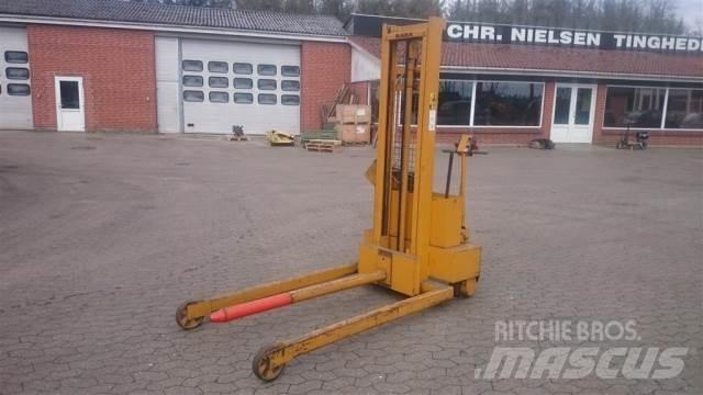 Baka el truck Manuella pallstaplare