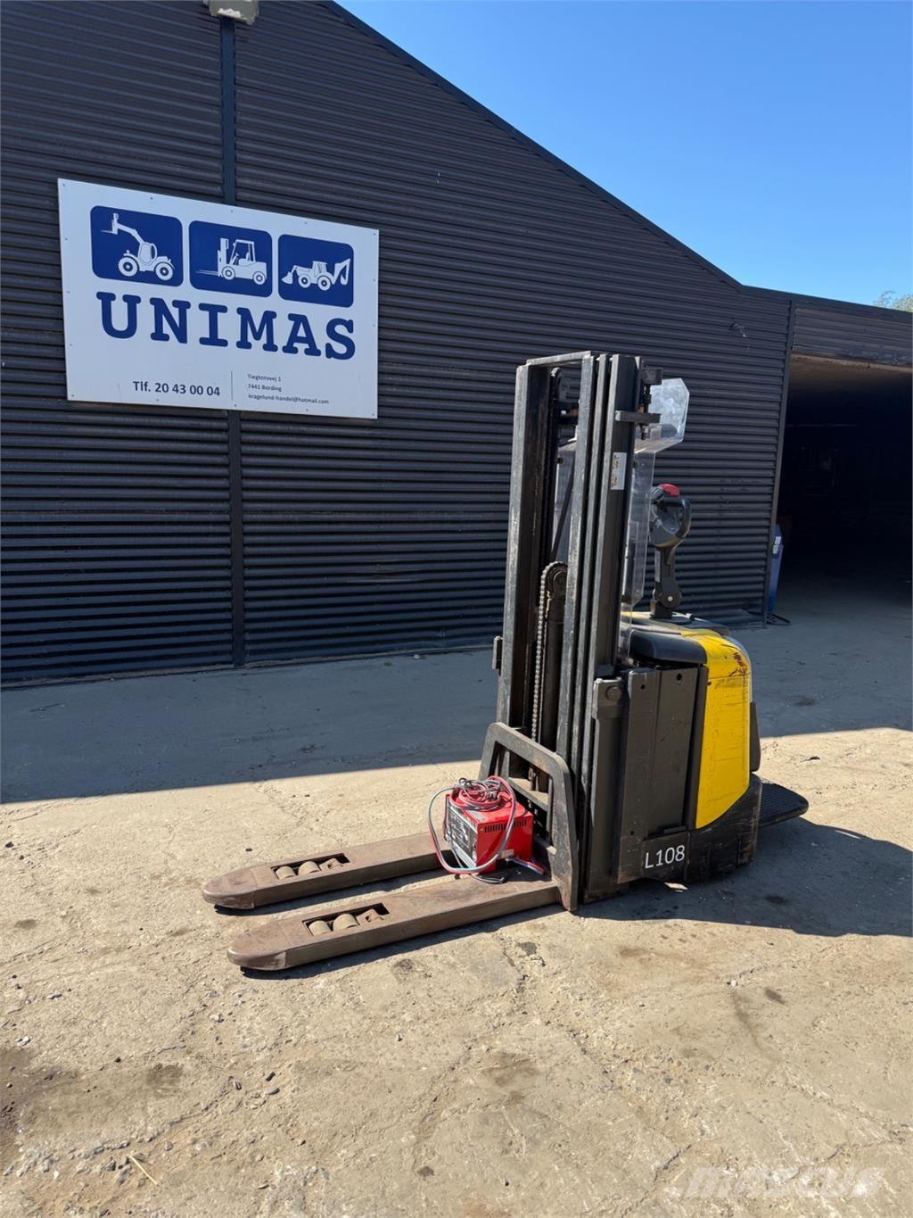 BT SPE125 Manuella pallstaplare