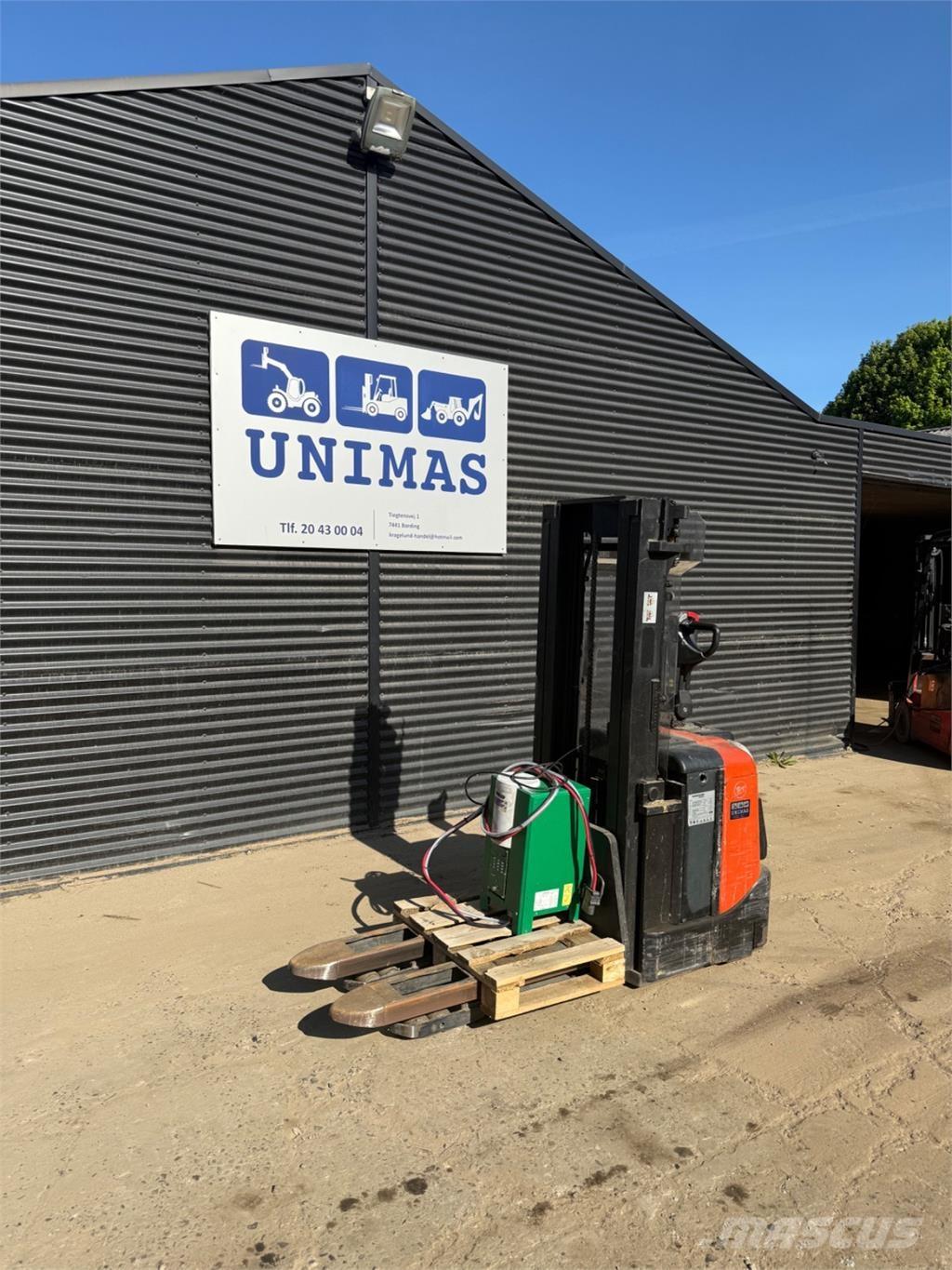 BT SPE160 Manuella pallstaplare
