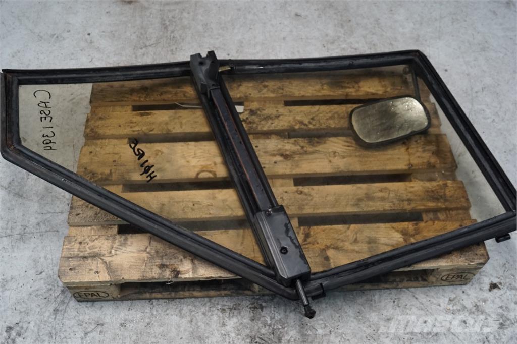 CASE 1394 Hytter och interiör