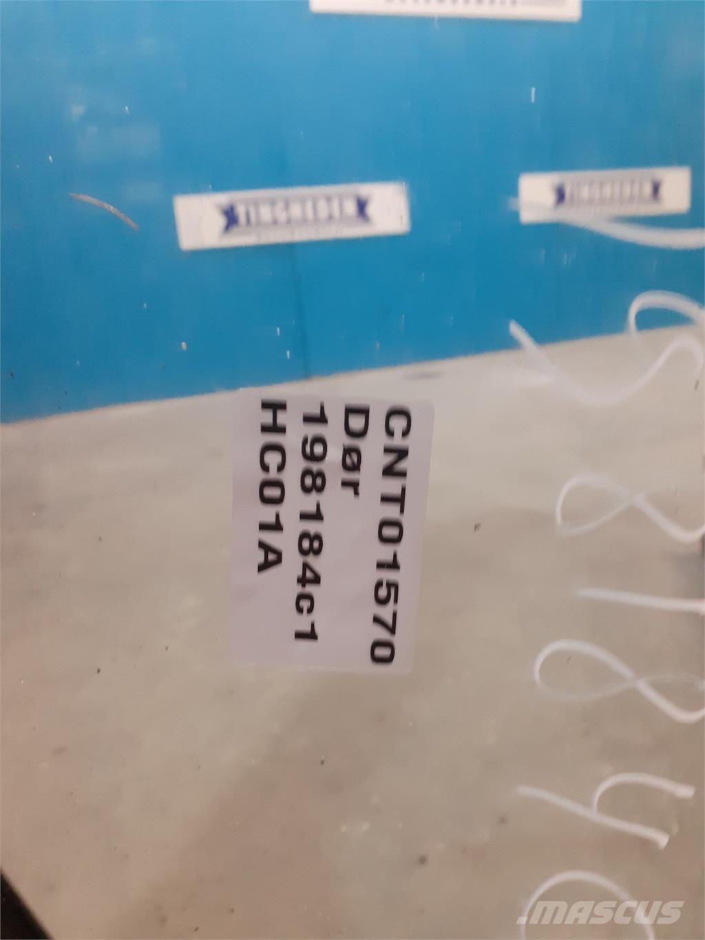 CASE 1620 Hytter och interiör