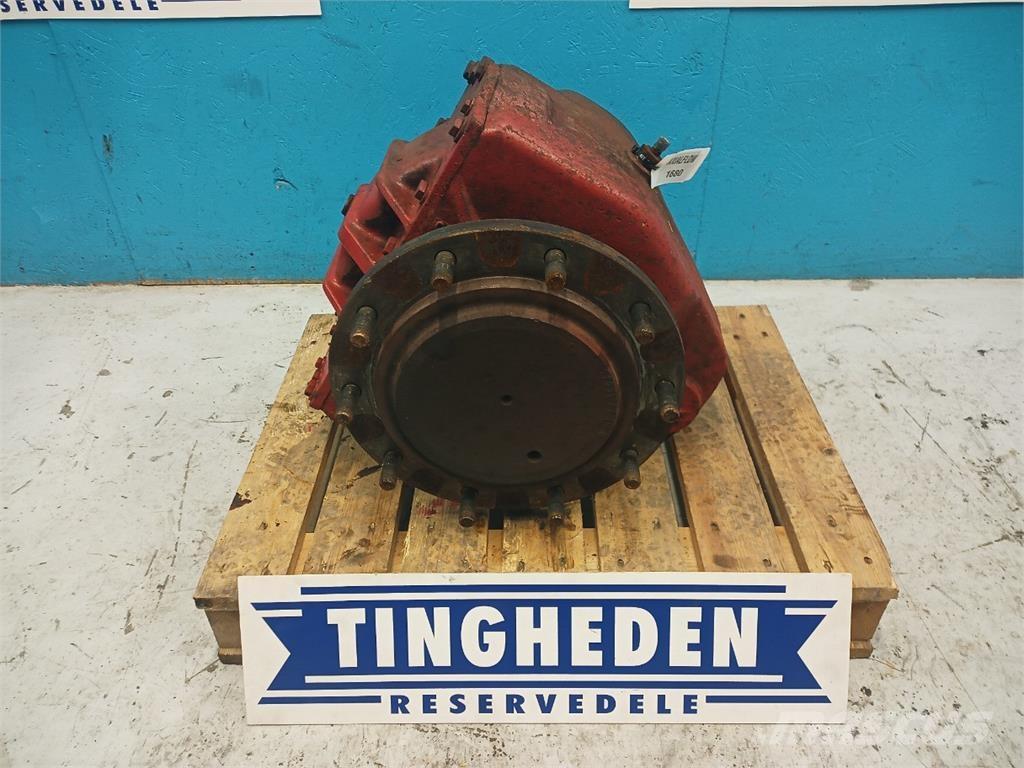 CASE 1680 Trösktillbehör