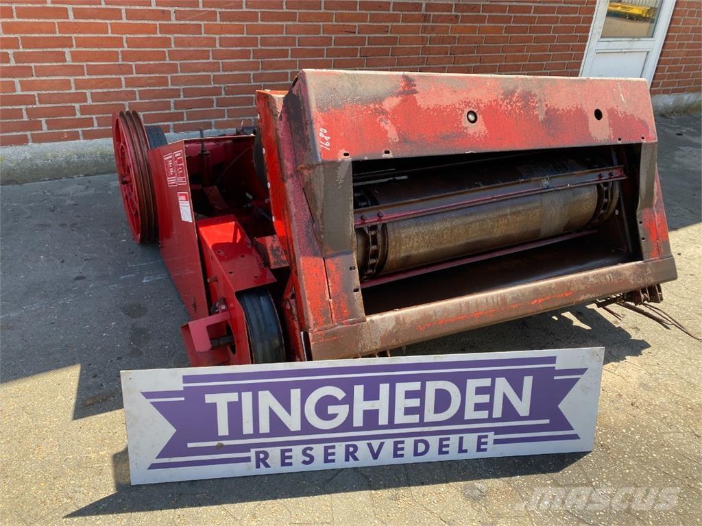 CASE 1680 Trösktillbehör