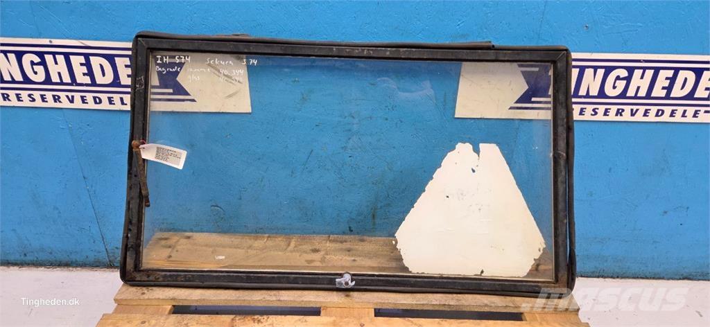 CASE 574 Hytter och interiör