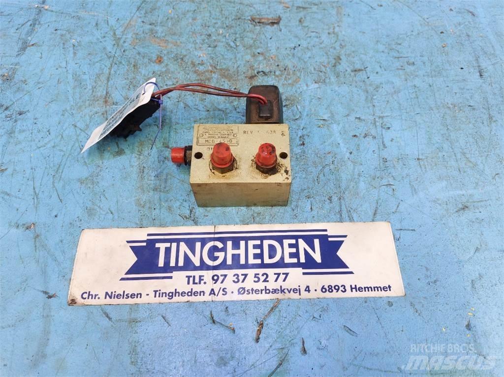 CASE 580 SLE Elektronik