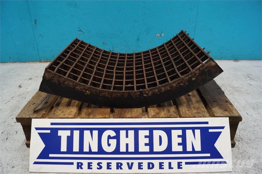 CASE 8010 Trösktillbehör