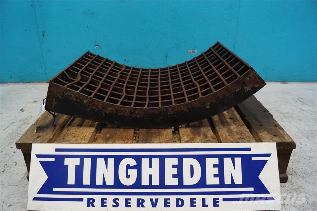 CASE 8010 Trösktillbehör