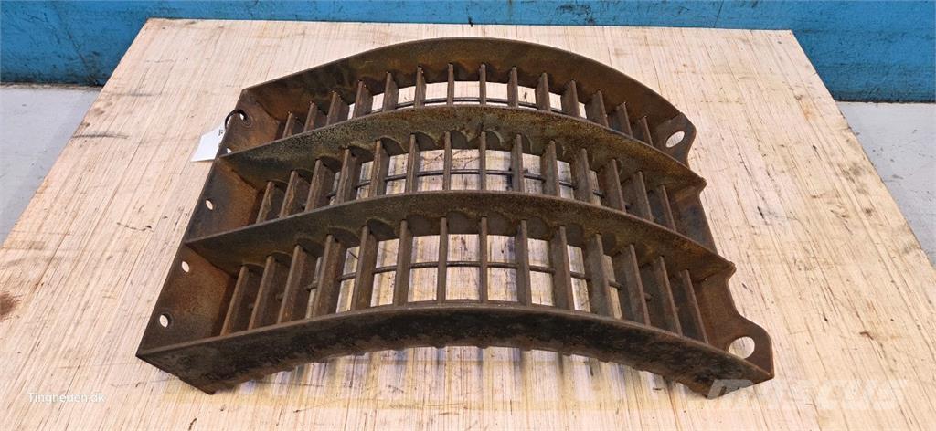 CASE 8010 Trösktillbehör