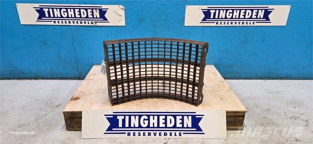 CASE 8010 Trösktillbehör