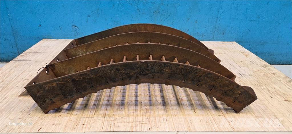 CASE 8010 Trösktillbehör