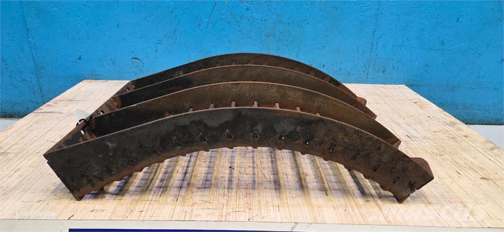 CASE 8010 Trösktillbehör