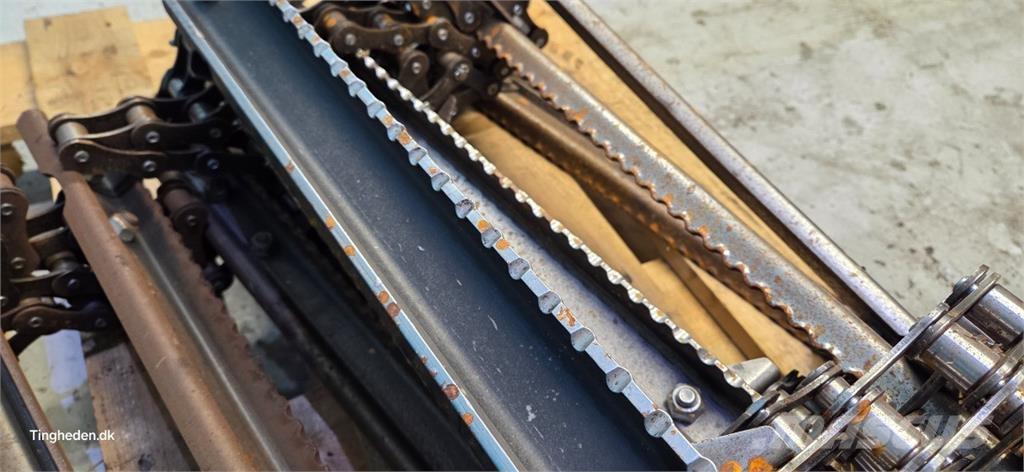 CASE 8010 Trösktillbehör