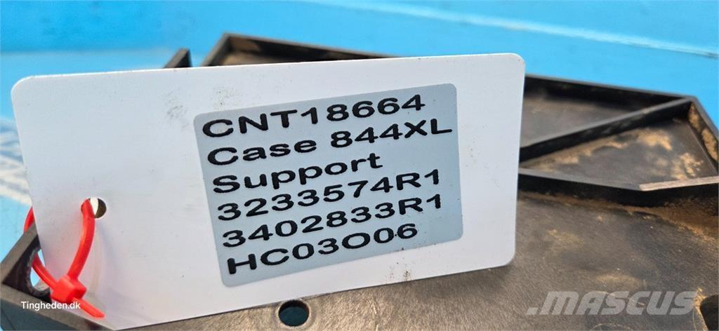 CASE 844XL Hytter och interiör