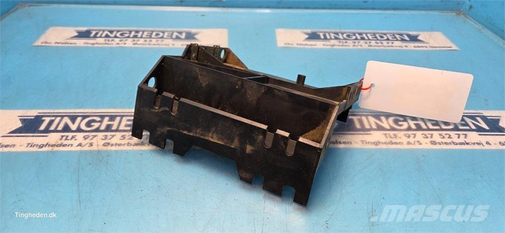 CASE 844XL Hytter och interiör